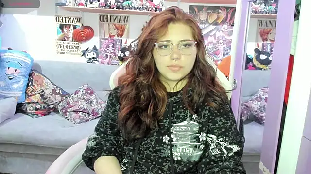 Snapshot of soficammy chatting on March 18, 1:42 am soficammy online show from March 18, 1:42 am