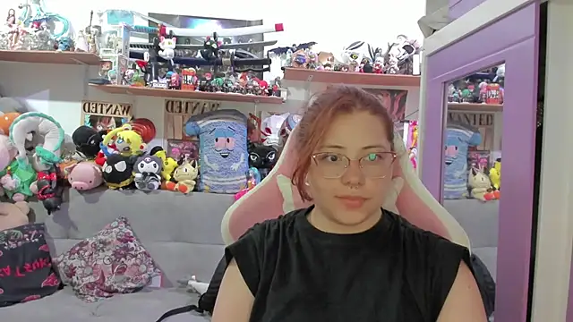 Snapshot of soficammy chatting on April 16, 9:50 pm soficammy online show from April 16, 9:50 pm