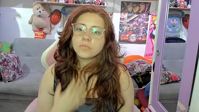 Snapshot of soficammy chatting on April 28, 2:27 am soficammy online show from April 28, 2:27 am