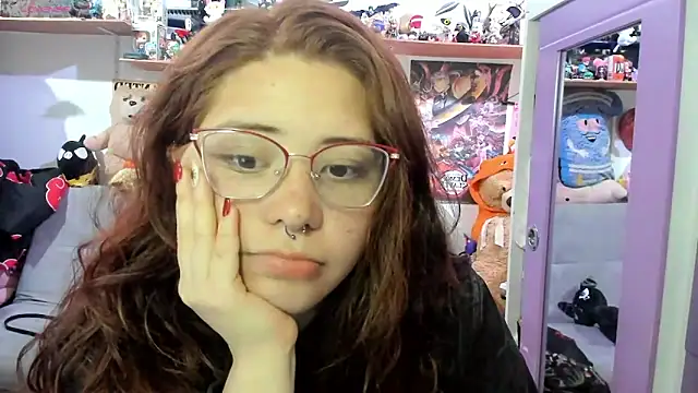 Snapshot of soficammy chatting on May 11, 11:02 pm soficammy online show from May 11, 11:02 pm
