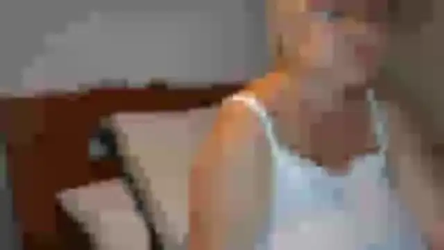 LindaL online show from October 14, 2:51 pm