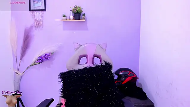 Snapshot of body_brown chatting on March 22, 2:09 pm body brown online show from March 22, 2:09 pm