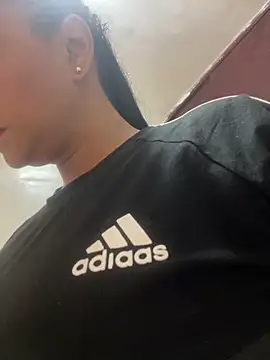 Snapshot of sofia_xxx02 chatting on October 13, 12:05 pm sofia xxx02 online show from October 13, 12:05 pm