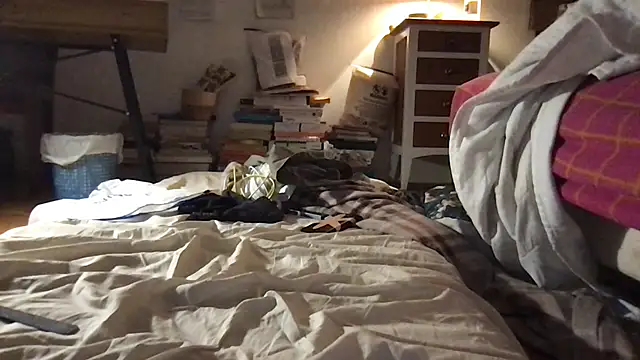 Snapshot of McPherson72 chatting on October 6, 1:47 am McPherson72 online show from October 6, 1:47 am