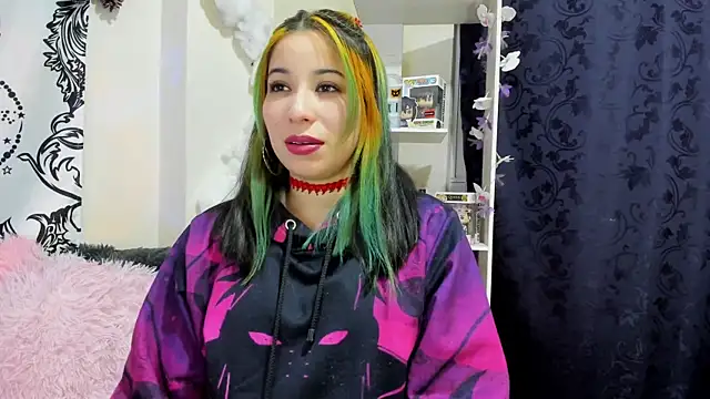 Snapshot of Laughing_Naty chatting on January 21, 12:57 am Laughing Naty online show from January 21, 12:57 am