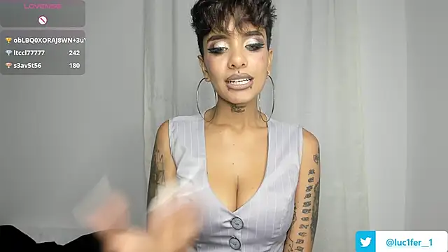 Snapshot of luci_fer_devil chatting on February 4, 8:02 am luci fer devil online show from February 4, 8:02 am