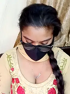 Snapshot of Jasmine_jaaan chatting on December 31, 8:37 am Jasmine jaaan online show from December 31, 8:37 am