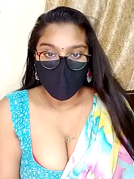 Snapshot of Jasmine_jaaan chatting on January 2, 8:39 am Jasmine jaaan online show from January 2, 8:39 am
