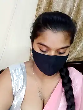 Snapshot of Jasmine_jaaan chatting on January 3, 8:32 am Jasmine jaaan online show from January 3, 8:32 am