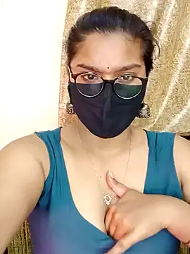 Snapshot of Jasmine_jaaan chatting on January 4, 11:33 am Jasmine jaaan online show from January 4, 11:33 am