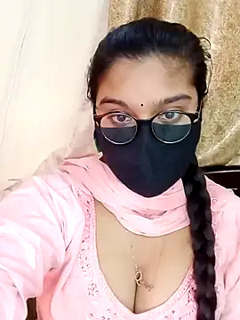 Snapshot of Jasmine_jaaan chatting on January 13, 10:47 am Jasmine jaaan online show from January 13, 10:47 am