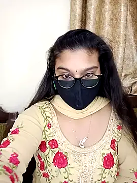 Snapshot of Jasmine_jaaan chatting on January 17, 4:39 am Jasmine jaaan online show from January 17, 4:39 am
