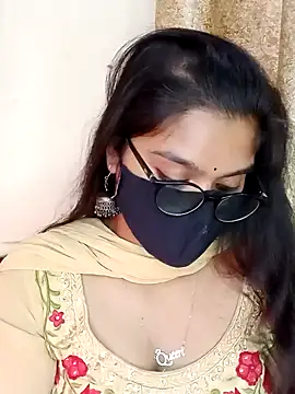Snapshot of Jasmine_jaaan chatting on January 23, 7:43 am Jasmine jaaan online show from January 23, 7:43 am