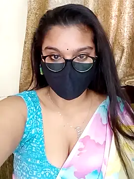 Snapshot of Jasmine_jaaan chatting on February 8, 9:35 am Jasmine jaaan online show from February 8, 9:35 am