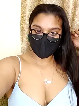 Snapshot of Jasmine_jaaan chatting on February 19, 11:06 am Jasmine jaaan online show from February 19, 11:06 am